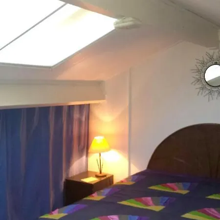 Appartement D'une Avec Terrasse Amenagee A A 2 Km De La Plage